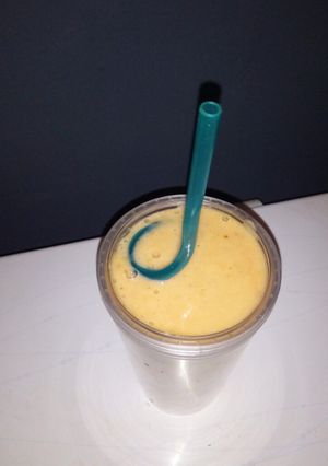 A picture of Trio Fruit smoothie.