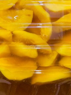 Hình của món Đào ngâm và trà đào đơn giản.