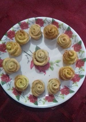 A picture of Rose mathri.