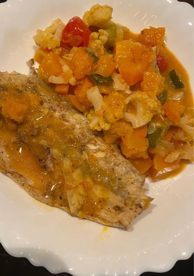 Сібас карі з овочами😋