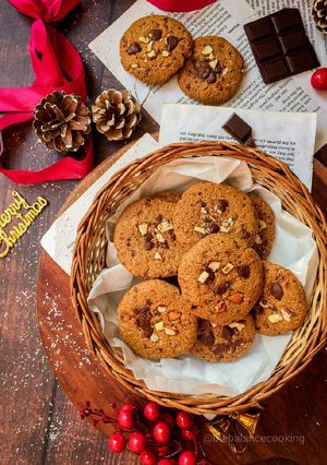 A picture of Vegan Oatmeal Cookies.
