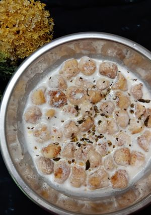 A picture of Urad Dal Dahi Phulki / Doi Fuluri.