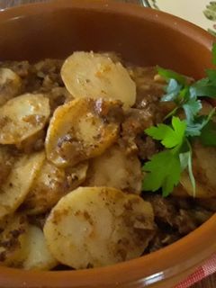 Una foto de Patatas en adobillo