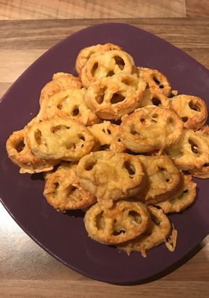 Sajtos szalakális perec recept fotója