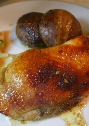 รูปของ Roast chicken with mushrooms