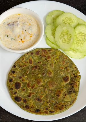 A picture of Paneer Stuff Bathua Roti 🫓 In Multigrain Flour.