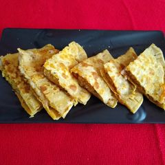 A picture of Sev paratha.