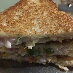 A picture of Malai sandwich.