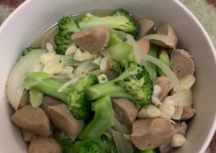 Resep Tumis brokoli bakso Lezat