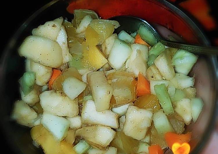 Steps to Prepare Perfect 🍊🍎 Mum&#39;s Sweet &amp; Sour Fruit Salad 🍐🥕