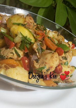 A picture of Potatoes/Chicken Veggies Stir fry.