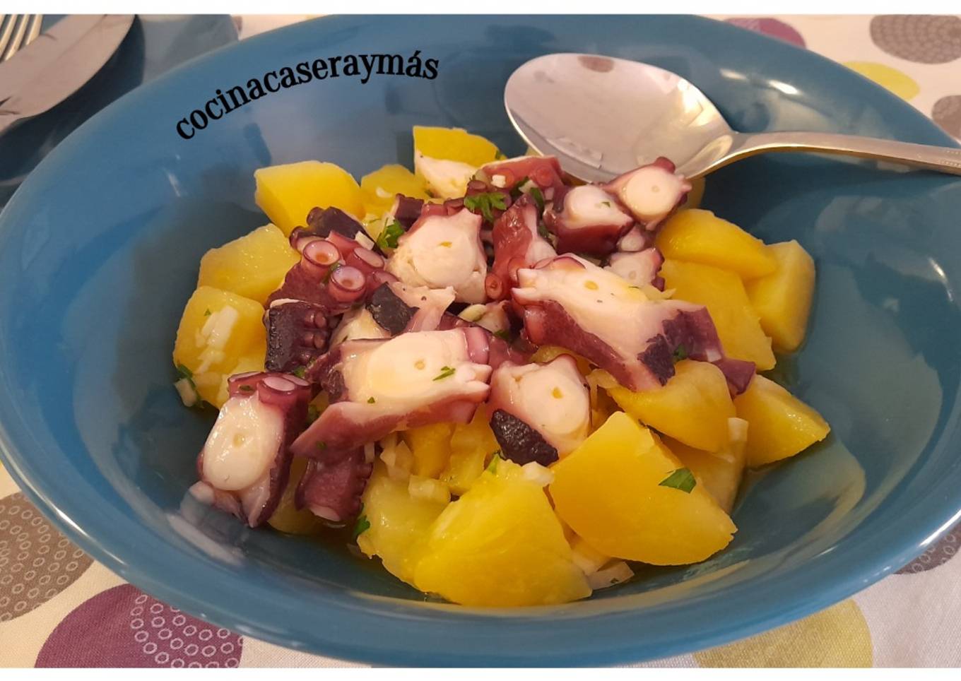 Papas aliñás con pulpo