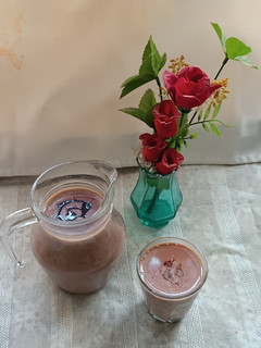 હોટ ચોકલેટ (Hot Chocolate Recipe In Gujarati) રેસીપી મુખ્ય ફોટો