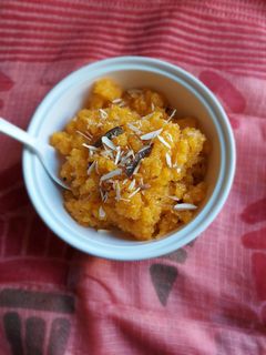 મીઠો ભાત (Mitho Bhat Recipe In Gujarati) રેસીપી મુખ્ય ફોટો