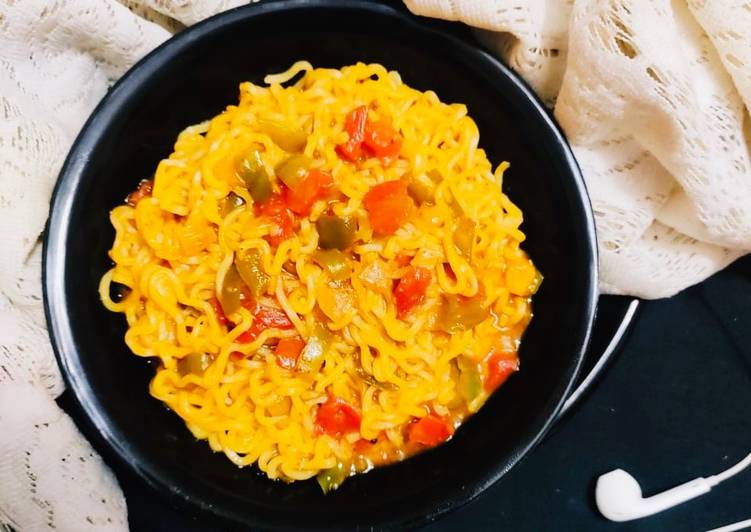 How to Make Super Quick Homemade Veg Maggi noodles