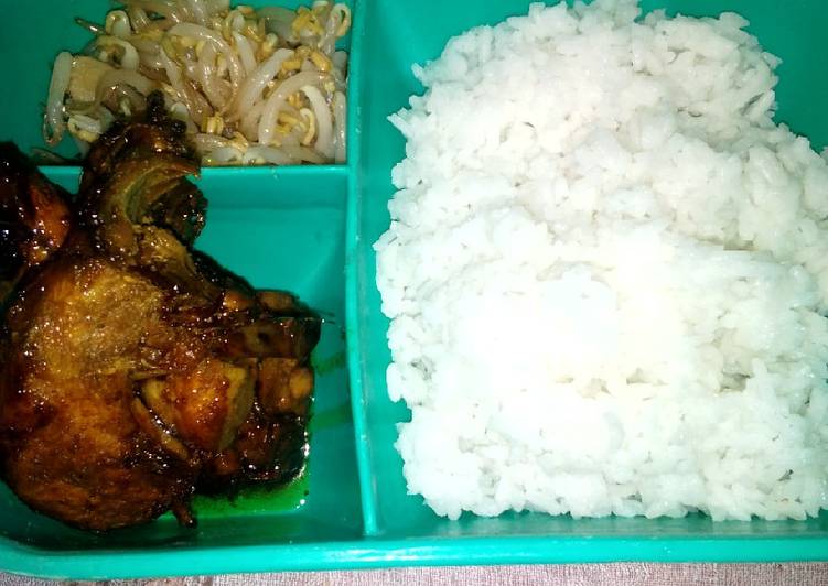 Ayam Kecap Sayur Kecambah