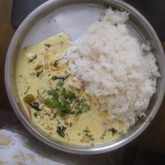 A picture of Dahi Tadka.