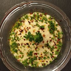 A picture of Hummus.