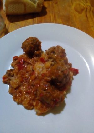 Una foto de Albóndigas con arroz 😋