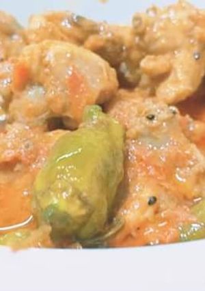 A picture of Chicken achari karhai.