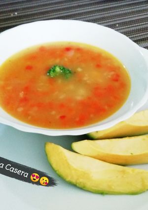 Una foto de Sopa de arracacha con jamón 🍲