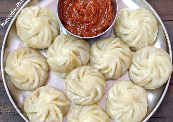 Veg Steamed Momos Recipe by The Foodie With The Book - Cookpad