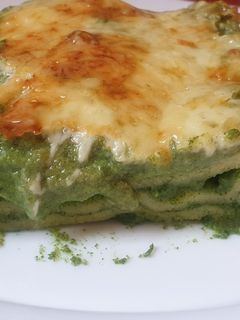 Gluténmentes spenótos lasagne recept fotója