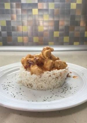 Foto principal de Pollo al curry con arroz