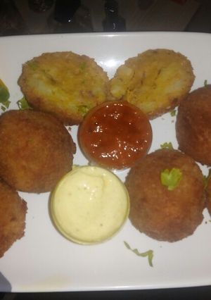A picture of Yam balls.