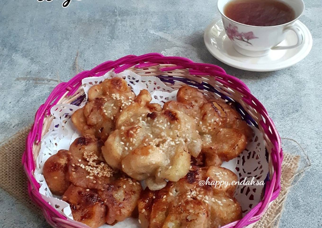 Pisang Goreng Wijen Kayu Manis