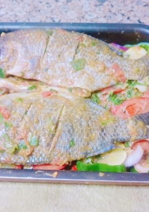 صورة لوصفة سمك بالبطاطس والخضروات