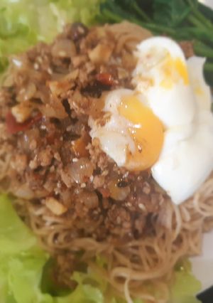 รูปของ บะหมี่หมูสับทรงเครื่องกระเทียมดำ Pork&Black Garlic Sauce Noodle