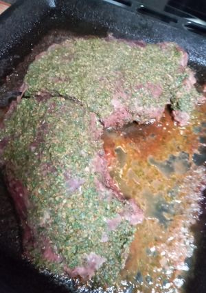 Una foto de Tapabarriga o vacío al horno con chimichurri 2