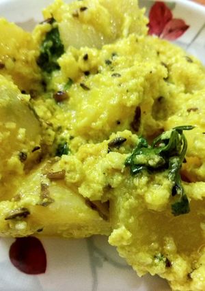 A picture of Aloo bhapa.