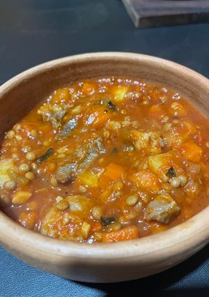 Una foto de Guiso de Lentejas con Carne y Chorizo