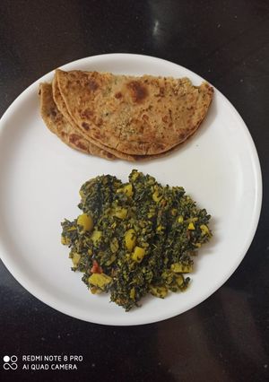 आलू मेथी (Aloo methi ki Recipe in Hindi) रेसिपी मुख्य फोटो
