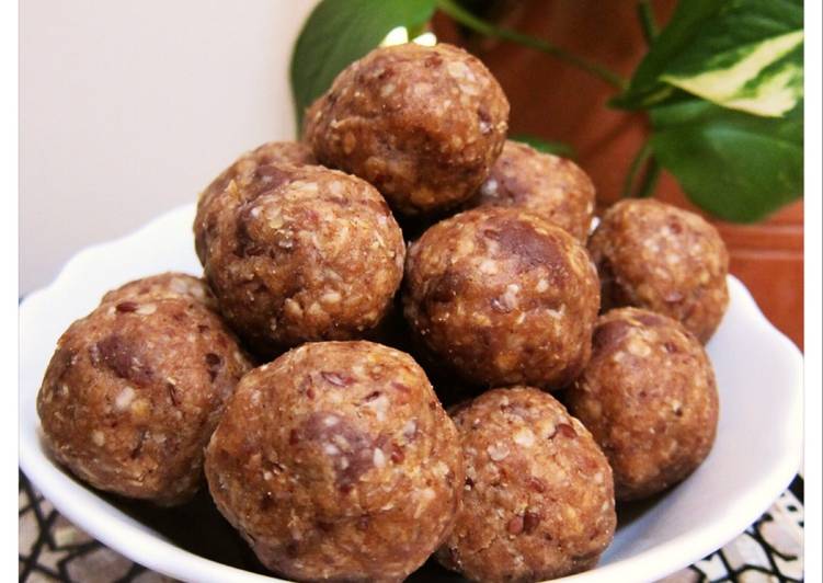 Easiest Way to Make Quick Protein Energy Balls