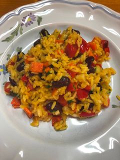 Una foto de Arroz con verduritas y alubias rojas (frijoles)