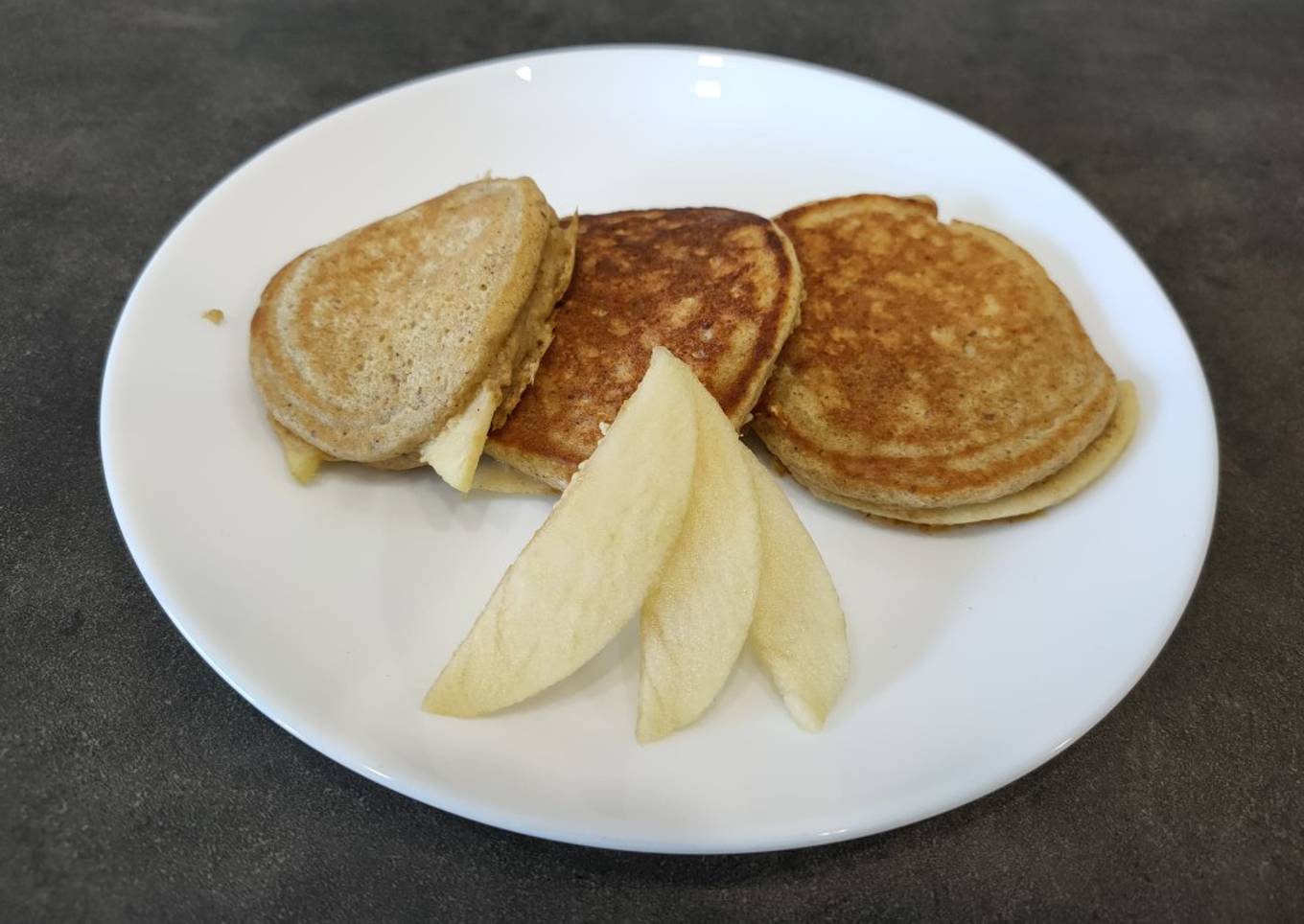 Tortitas rellenas de manzana 🥞🍏