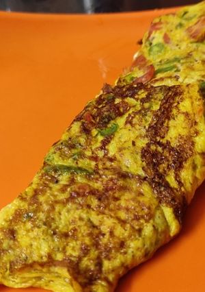 ভেজিটেবল অমলেট(vegetable omelette recipe in Bengali) রেসিপির প্রধান ছবি