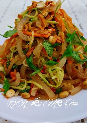 Hình của món Gỏi xoài xanh bì heo.