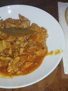 Una foto de Carne con tomate