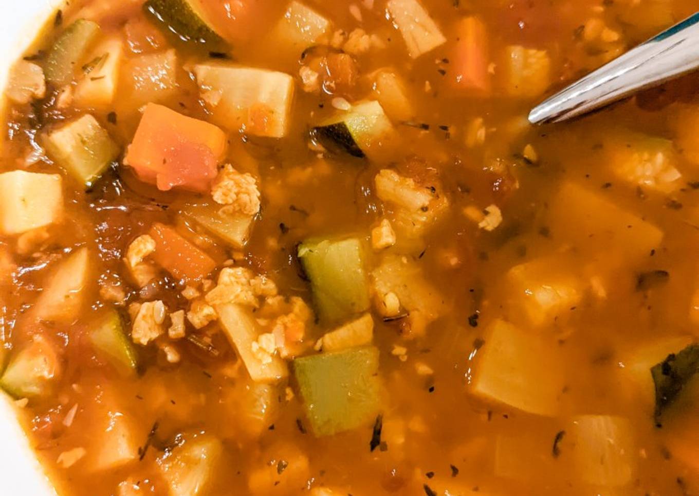 Instant hot vegetable soup with TVP