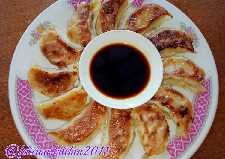 Kuo Tie (Fried Dumpling)