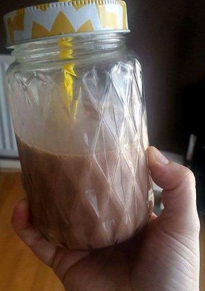 चॉकलेट शेक (chocolate shake recipe in Hindi) रेसिपी मुख्य फोटो