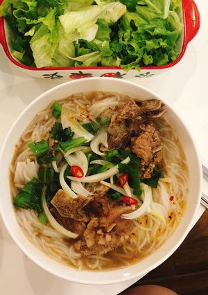 Hình của món Bún bò đơn giản mùa dịch.