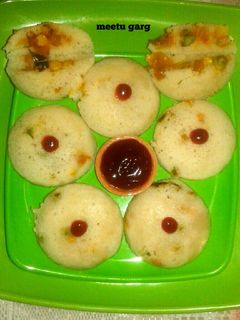 भरवाँ इडली (Bharwan idli recipe in Hindi) रेसिपी मुख्य फोटो
