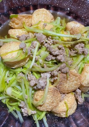 รูปของ กุยช่ายขาวผัดเต้าหู้หมูสับ