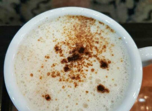 صورة لوصفة الكابتشينو بالحليب 💞☕