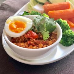 A picture of Nam Prik Ong Kai (Spicy chicken and Tomato dip).